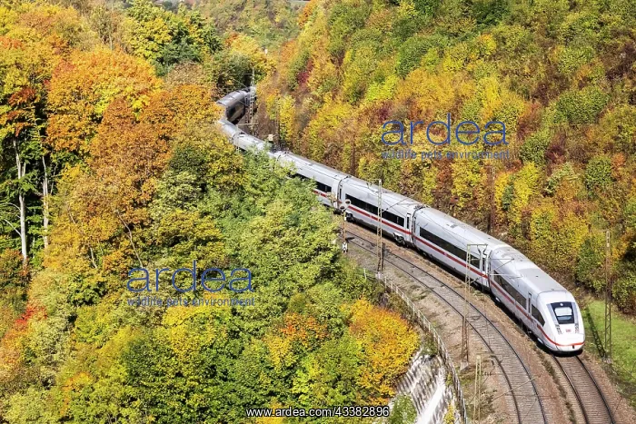 : InterCityExpress ICE of Deutsche Bahn AG underway : InterCityExpress ICE of Deutsche Bahn AG underway