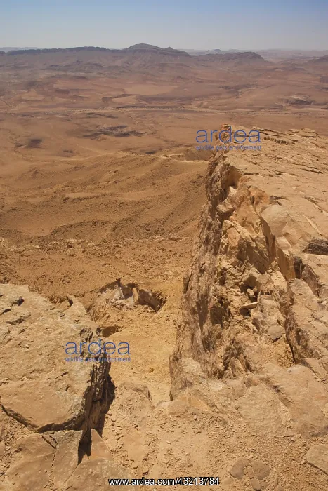 : Israel, The Negev, Mitzpe Ramon, 300 meter : Israel, The Negev, Mitzpe Ramon, 300 meter