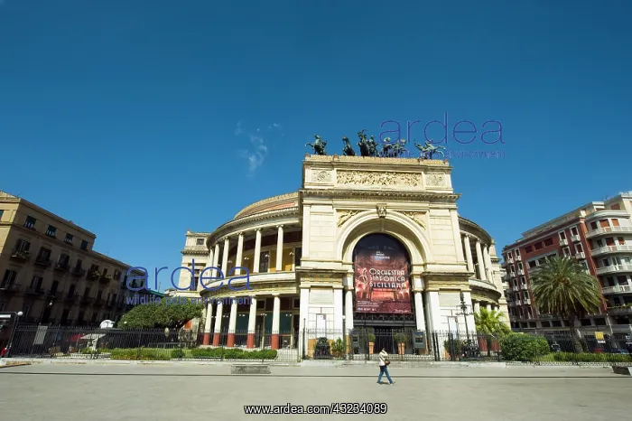 : Italy, Sicily, Palermo, opera house : Italy, Sicily, Palermo, opera house