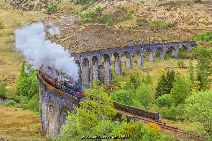 : Jacobite Steam Train - historic steam train steams : Jacobite Steam Train - historic steam train steams