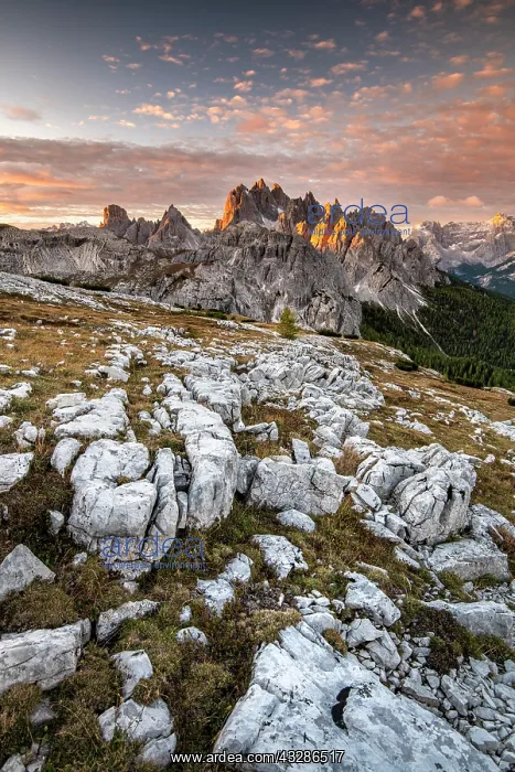 : The jagged peaks of Cadini di Misurina in the morning : The jagged peaks of Cadini di Misurina in the morning