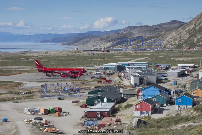 : Kangerlussuaq - airport and village - Greenland : Kangerlussuaq - airport and village - Greenland