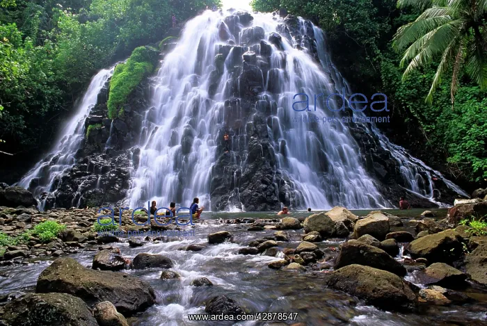  : Kea Rohi waterfall Pohnpei, Micronesia