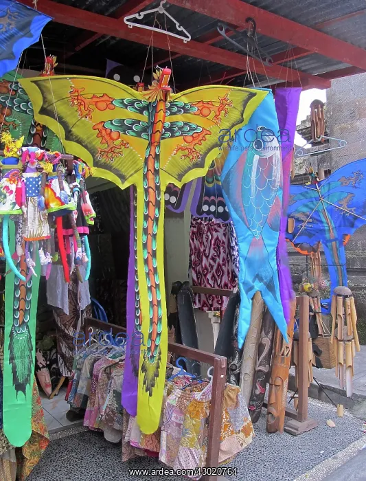  : Kites in street market