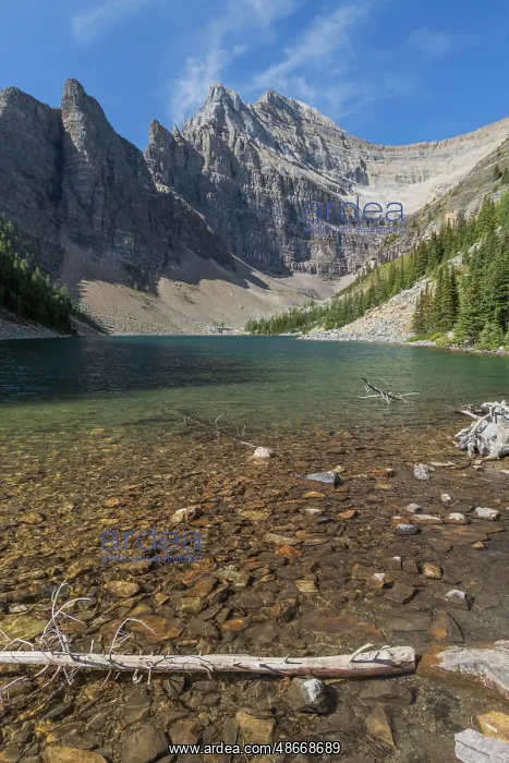 : Lake Agnes, Banff National Park, Alberta, Canada : Lake Agnes, Banff National Park, Alberta, Canada