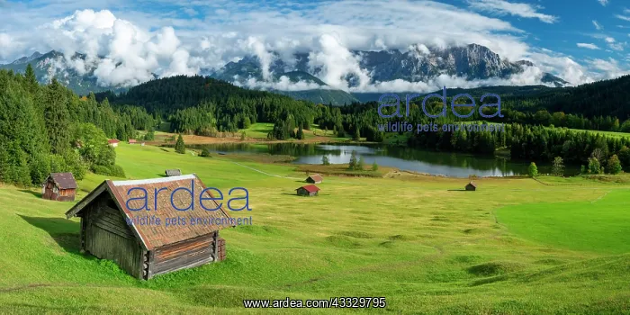 : Lake Gerold, behind it the cloud-covered Karwend : Lake Gerold, behind it the cloud-covered Karwend