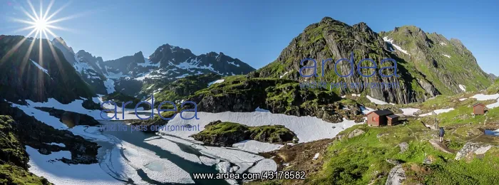 : Lake Isvatnet with ice, mountains and snow, mountain : Lake Isvatnet with ice, mountains and snow, mountain