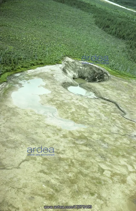 : Lake vanishing into sinkhole : Lake vanishing into sinkhole