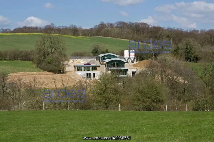 : Large Eco-friendly House Moonstone - under construction : Large Eco-friendly House Moonstone - under construction
