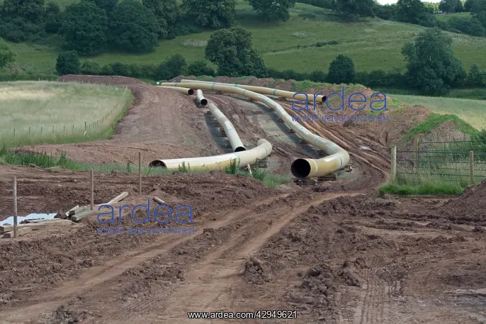 : Laying new natural liquified gas pipeline through : Laying new natural liquified gas pipeline through