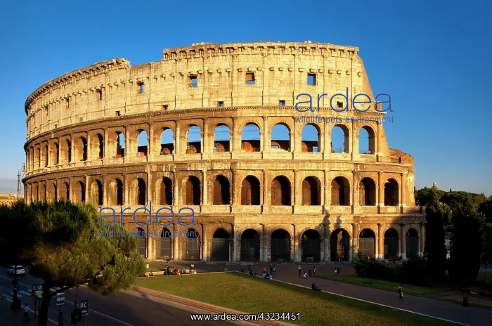 : The last light of sunset on the Roman Coliseum : The last light of sunset on the Roman Coliseum