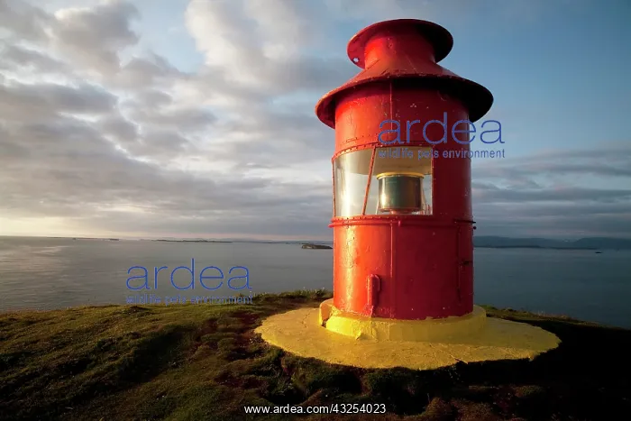  : Lighthouse on bluff above Stykkisholmer