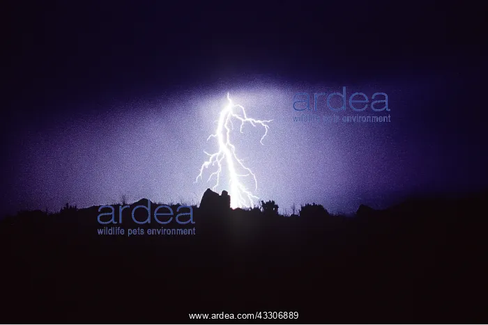 : LIGHTNING - OVER HILLS : LIGHTNING - OVER HILLS