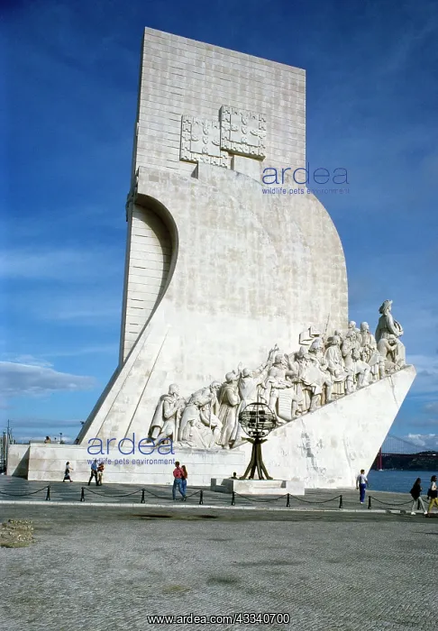  : LISBON, PORTUGAL - Monument to the discoveries