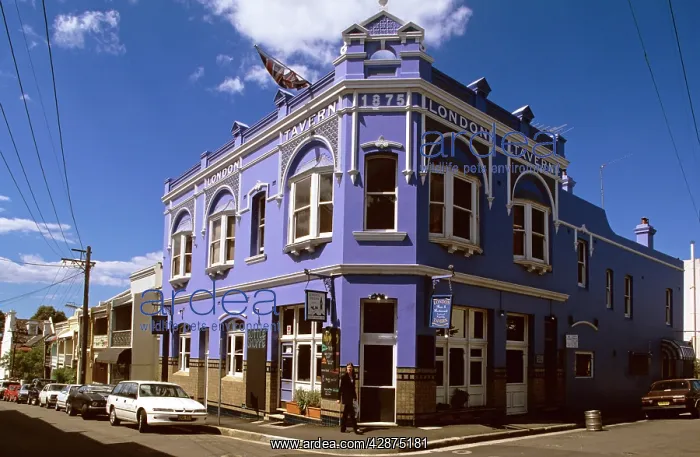 : London Tavern on William / Underwood Streets Paddington : London Tavern on William / Underwood Streets Paddington