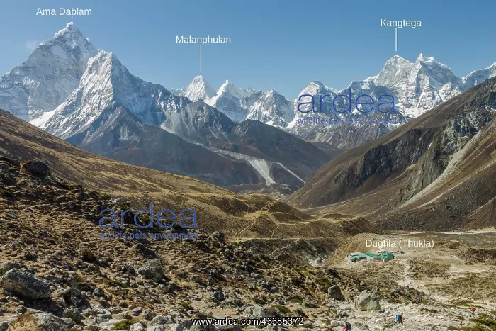 : Looking back from the steep approach to Thokla on : Looking back from the steep approach to Thokla on