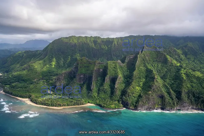 : Luftaufnahme der N? Pali Coast und des Haena State : Luftaufnahme der N? Pali Coast und des Haena State