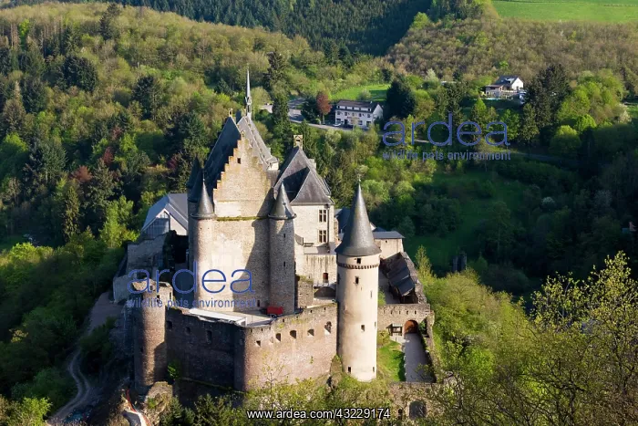 : Luxembourg, Vianden. Vianden Chateau (b : Luxembourg, Vianden. Vianden Chateau (b