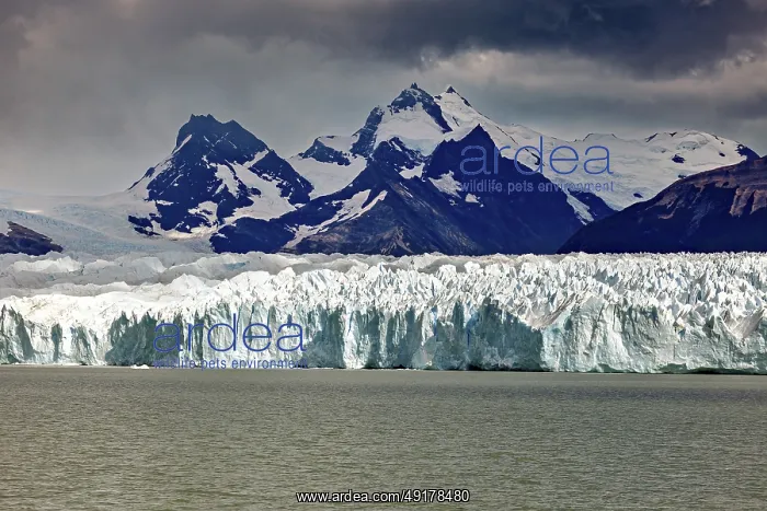 : Majestic sight of mountains and glaciers under a gloomy sky : Majestic sight of mountains and glaciers under a gloomy sky