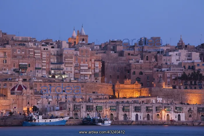  : Malta, Valletta, town view from Vittoriosa