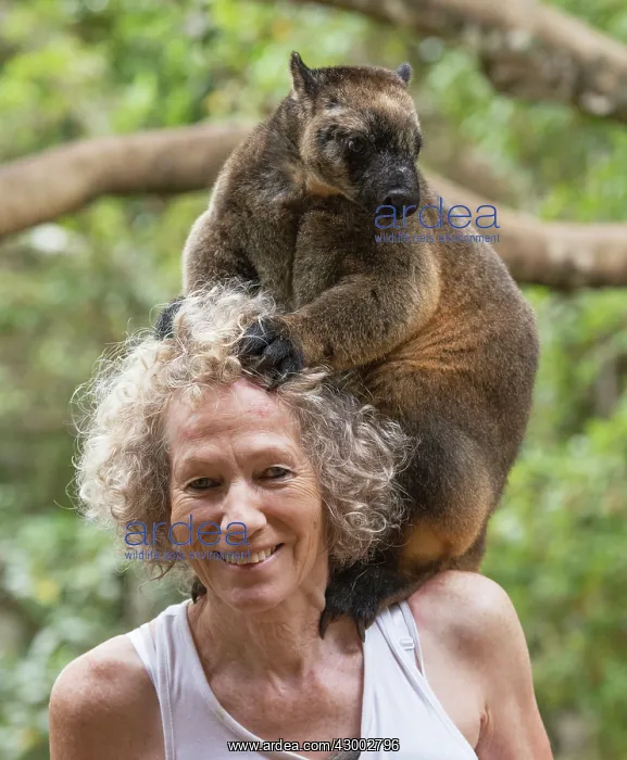 : Margit Cianelli : Margit Cianelli