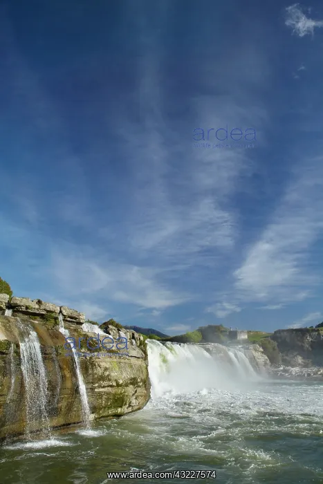 : Maruia Falls and Maruia River, near Murchison : Maruia Falls and Maruia River, near Murchison