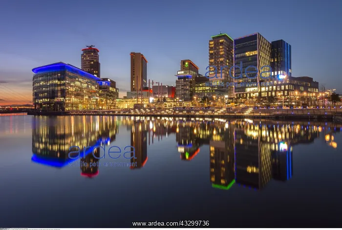 : MediaCityUK and the BBC Studios at Night, Salford : MediaCityUK and the BBC Studios at Night, Salford