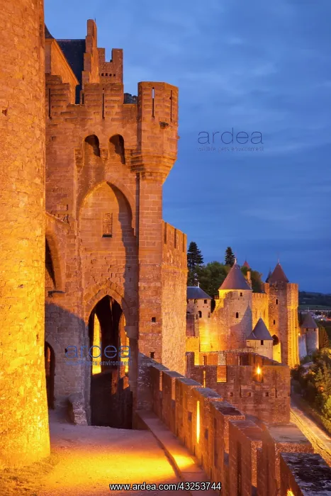 : Medieval town of Carcassonne, Languedoc-Roussillon : Medieval town of Carcassonne, Languedoc-Roussillon