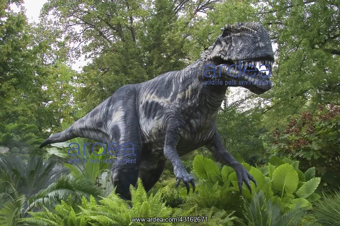  : Megalosaurus