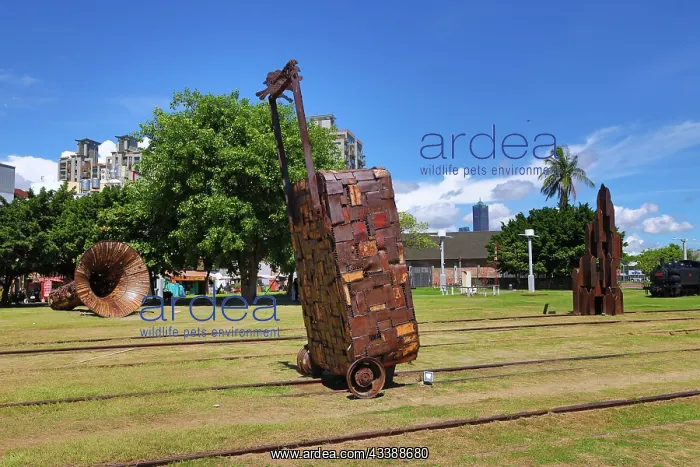 : Metal Art at the Takao Railway Museum, Pier 2 Art Center, Ka : Metal Art at the Takao Railway Museum, Pier 2 Art Center, Ka