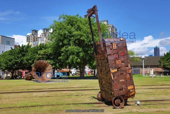 : Metal Art at the Takao Railway Museum, Pier 2 Art Center, Ka : Metal Art at the Takao Railway Museum, Pier 2 Art Center, Ka