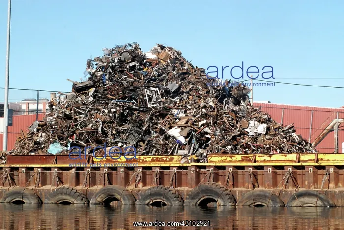 : Metal Recycling Barge, Newtown Creek, NYC : Metal Recycling Barge, Newtown Creek, NYC