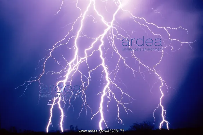  : A mile-wide tornado beneath a picturesque striated