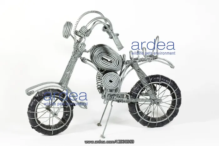 : Model motorcycle made from soft steel wire made : Model motorcycle made from soft steel wire made