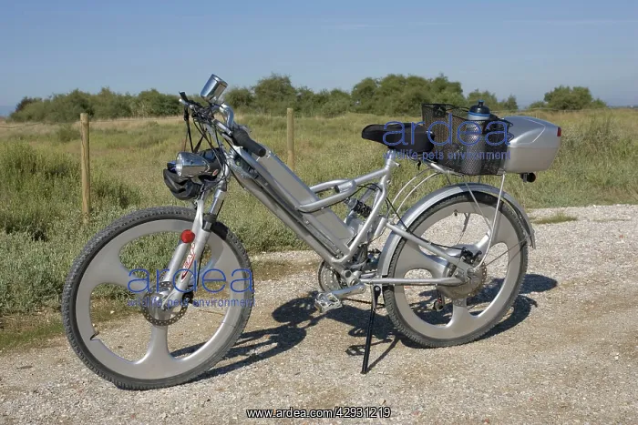 : Modern electric bicycle with strong but lightweight : Modern electric bicycle with strong but lightweight