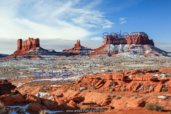 : Monument Valley in Winter, Table Mountains and Monolites : Monument Valley in Winter, Table Mountains and Monolites
