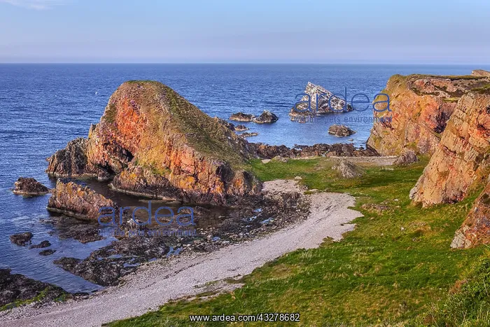 : Moray Coast - natural beach surrounded by steep : Moray Coast - natural beach surrounded by steep
