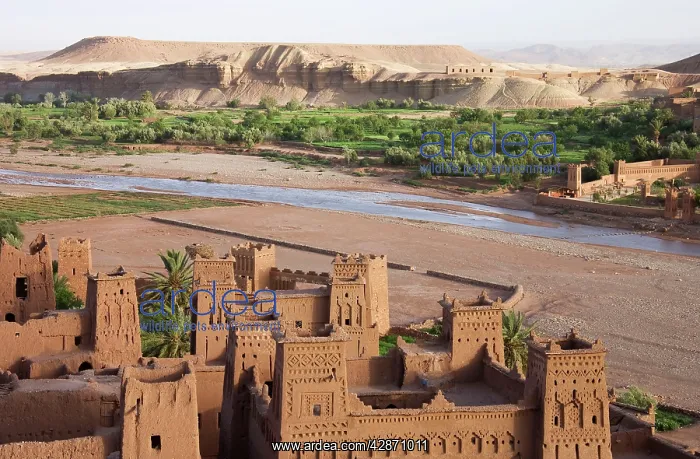 : Morocco - The world-famous kasbahs (= fortress) : Morocco - The world-famous kasbahs (= fortress)