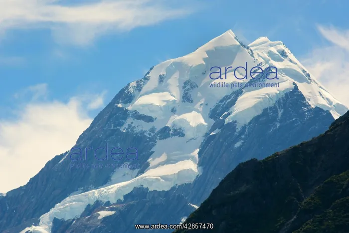 : Mount Cook - view into Hooker valley and the highest : Mount Cook - view into Hooker valley and the highest