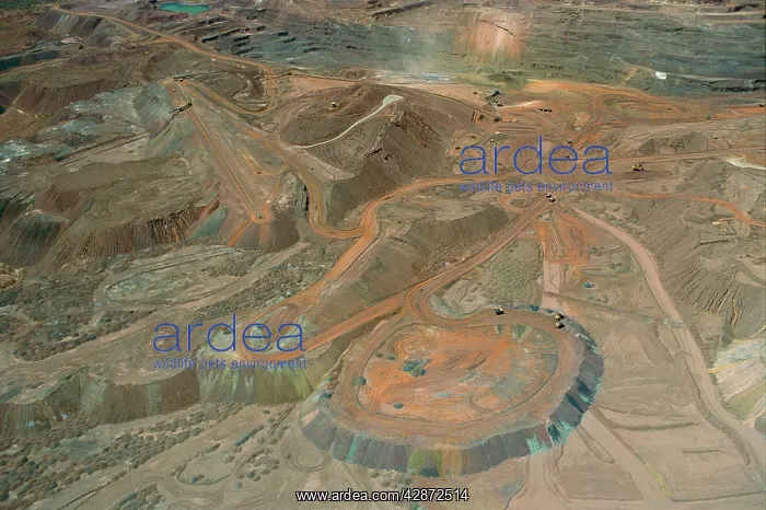  : Mount Newman open-cut iron mine Pilbara region