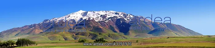 : Mount S&, xfc;phan volcano, Bitlis Province : Mount S&, xfc;phan volcano, Bitlis Province