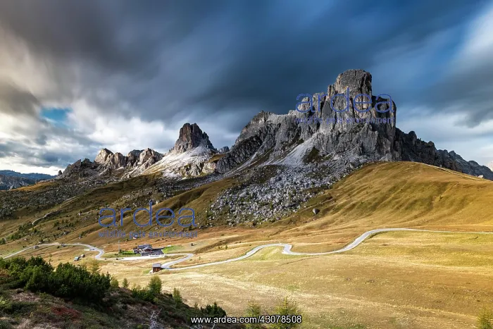 : Mountain massif, Passo di Giau, Dolomites, Italy : Mountain massif, Passo di Giau, Dolomites, Italy