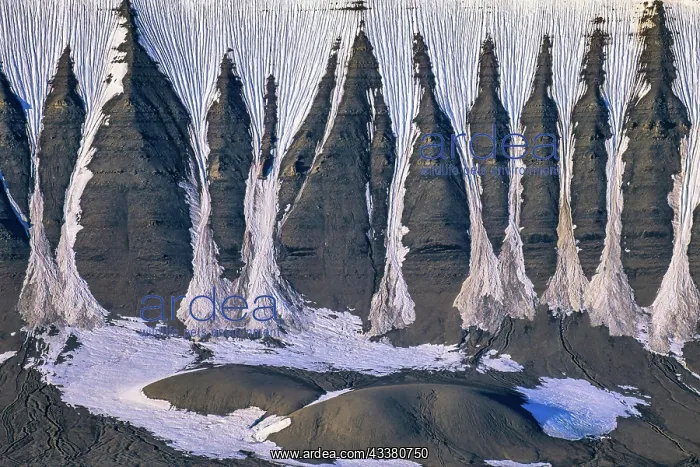 : Mountain with natural pattern with snow groove on : Mountain with natural pattern with snow groove on