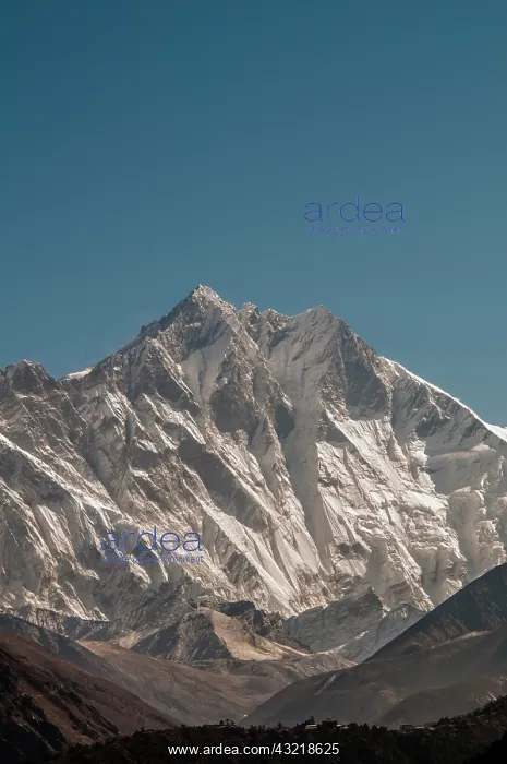  : Mountains in the Khumbu Valley