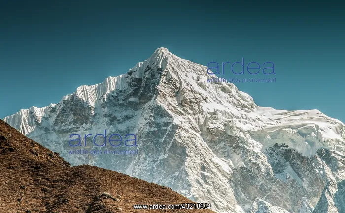 : Mountains in the Khumbu Valley : Mountains in the Khumbu Valley
