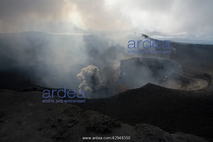  : Mt Yasur an active volcano on Tanna Island, Vanuatu