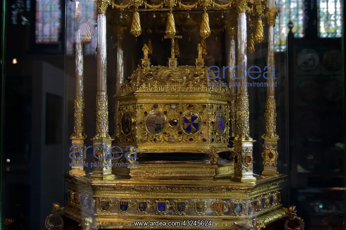 : Museum of the Holy Blood, Bruges, Belgium : Museum of the Holy Blood, Bruges, Belgium