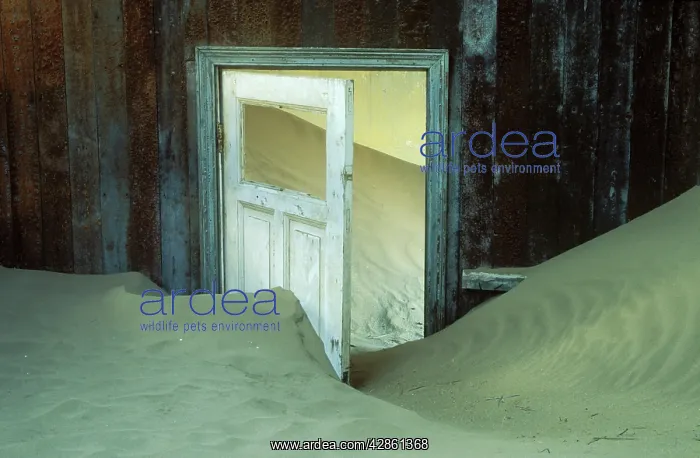 : Namibia - Kolmanskop the abandoned ghost town of : Namibia - Kolmanskop the abandoned ghost town of