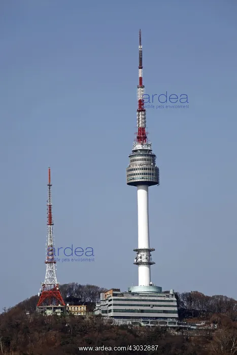  : Namsan Tower in Seoul, South Korea