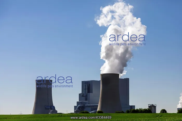 : Neurath lignite-fired power plant in the Rhenish : Neurath lignite-fired power plant in the Rhenish